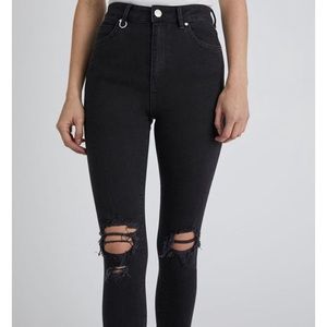 Neuw Marilyn high rise jeans size 29 busted knee
